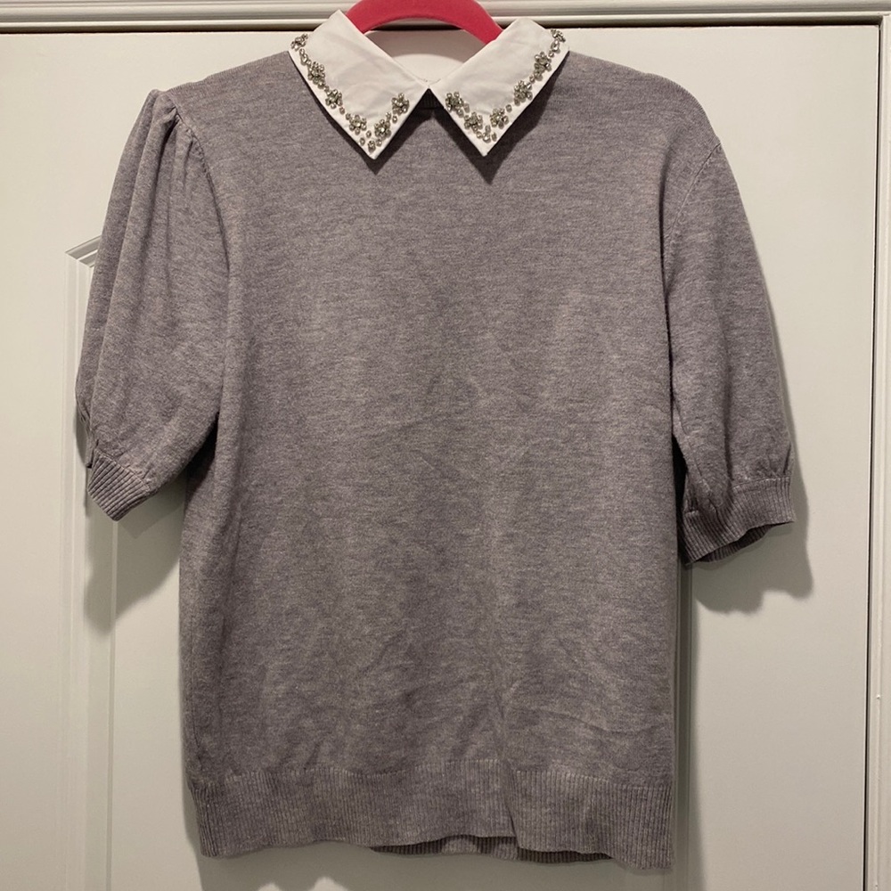 Gray and White Blouse Shirt from Red Dress Boutique Size Medium